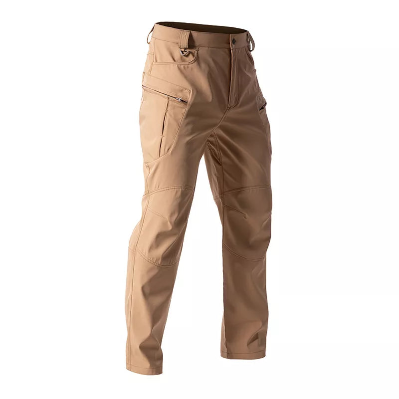 Bequeme, robuste & wasserfeste Arbeits- und Adventurehosen