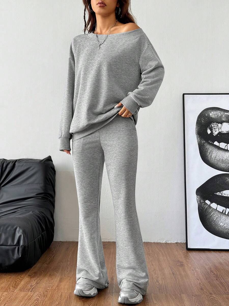 Lässiger Damen-Zweiteiler – Off-Shoulder Sweatshirt & Schlaghose