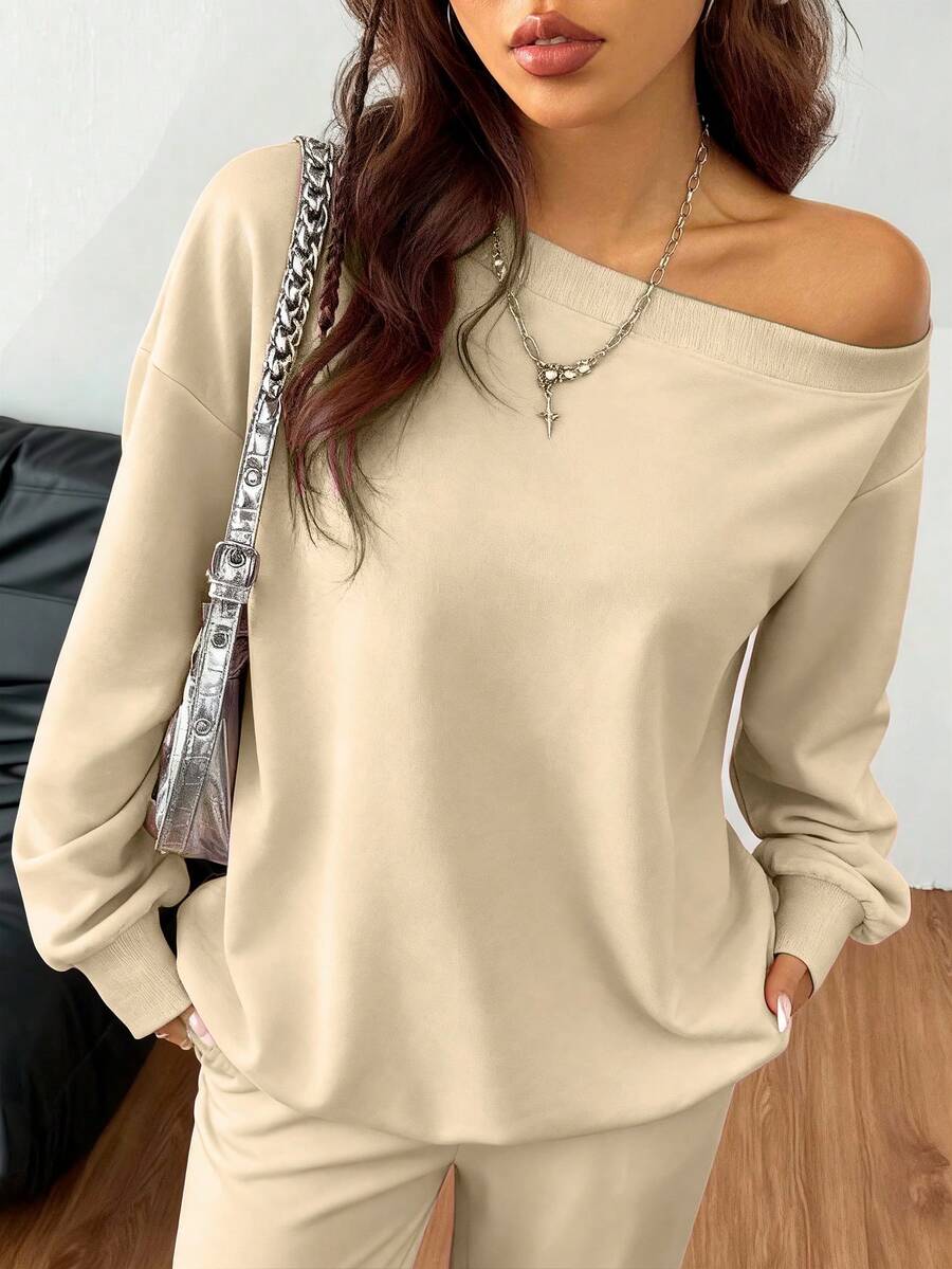 Lässiger Damen-Zweiteiler – Off-Shoulder Sweatshirt & Schlaghose