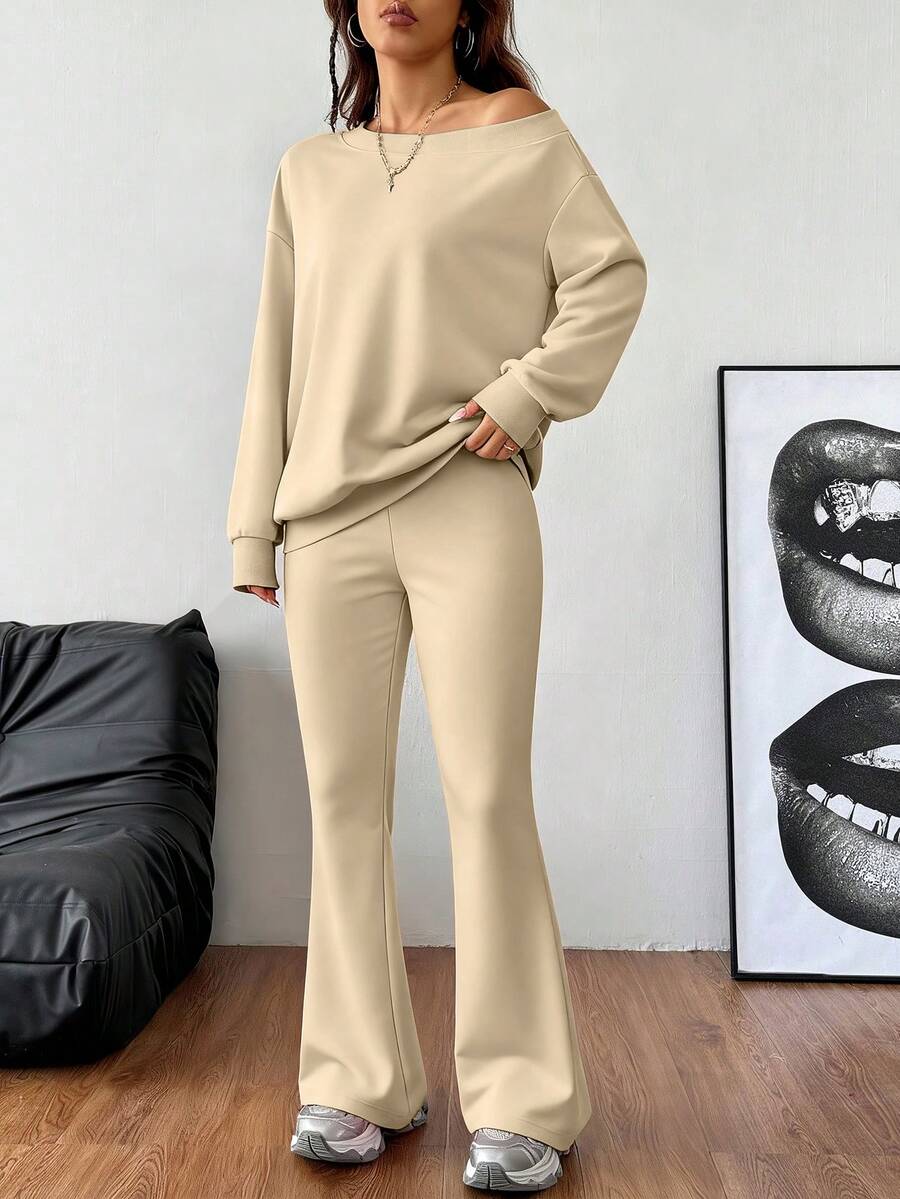 Lässiger Damen-Zweiteiler – Off-Shoulder Sweatshirt & Schlaghose