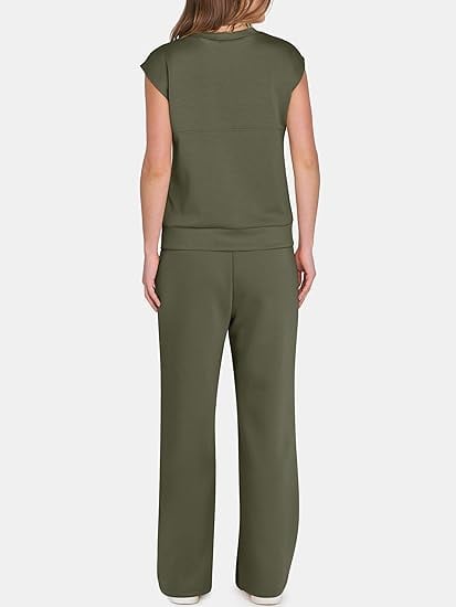 Zweiteiliges Damen-Set aus einfarbigem Tanktop und weiten Hosen mit Kordelzug