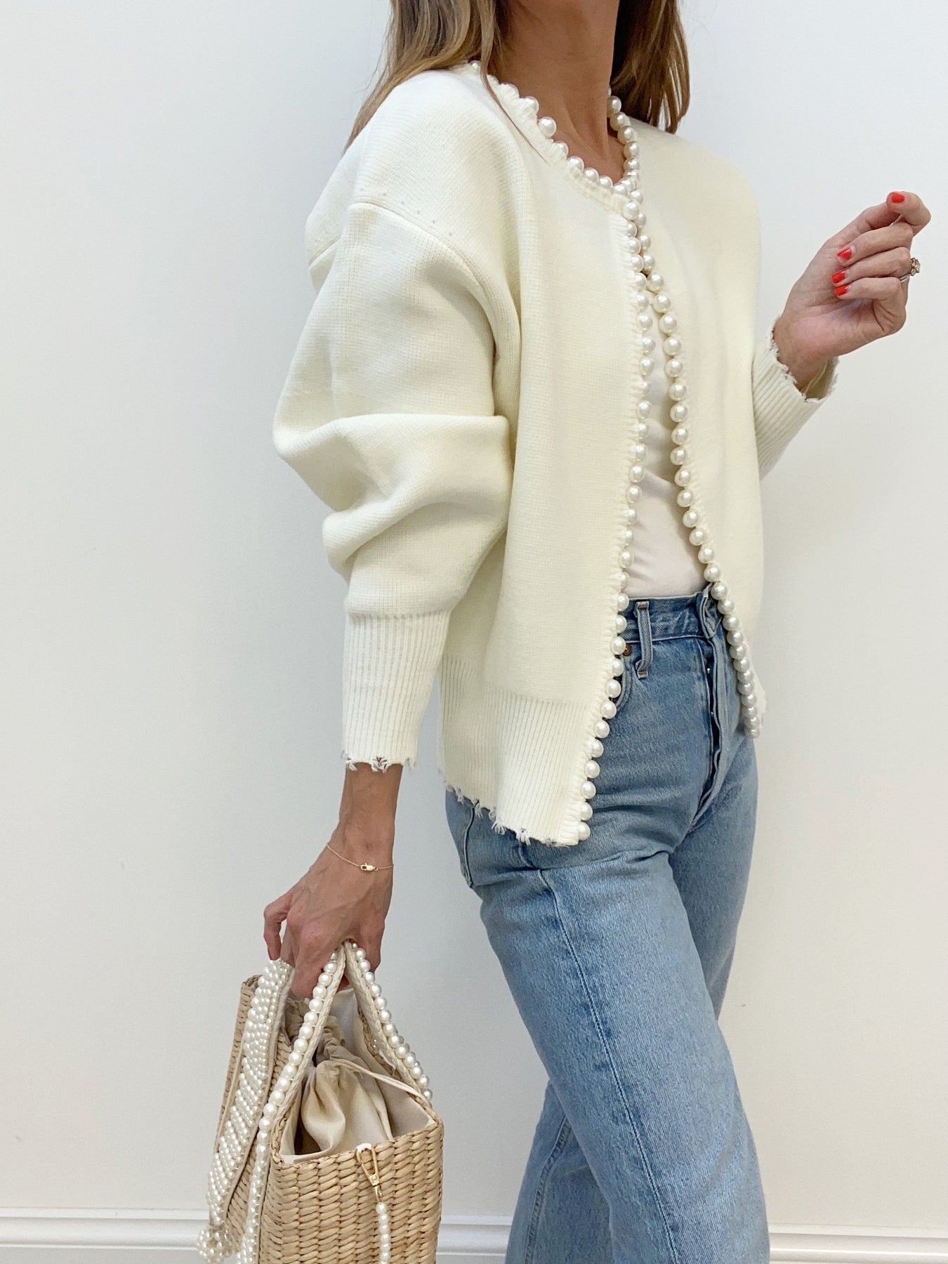 Perlenbesetzter Cardigan mit Ausfransungen