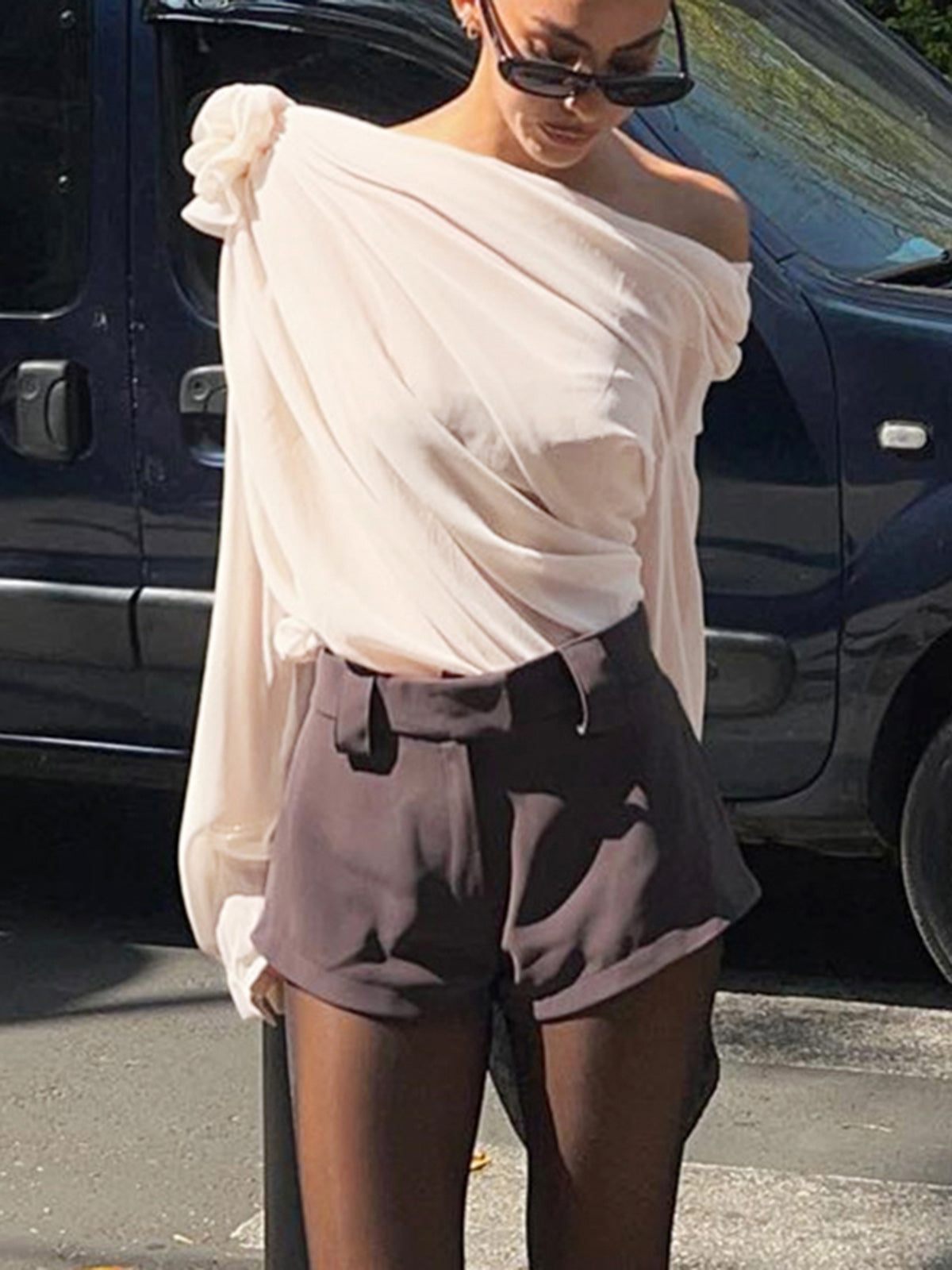 Chiffon Halbtransparentes Ein-Schulter Asymmetrisches Bluse