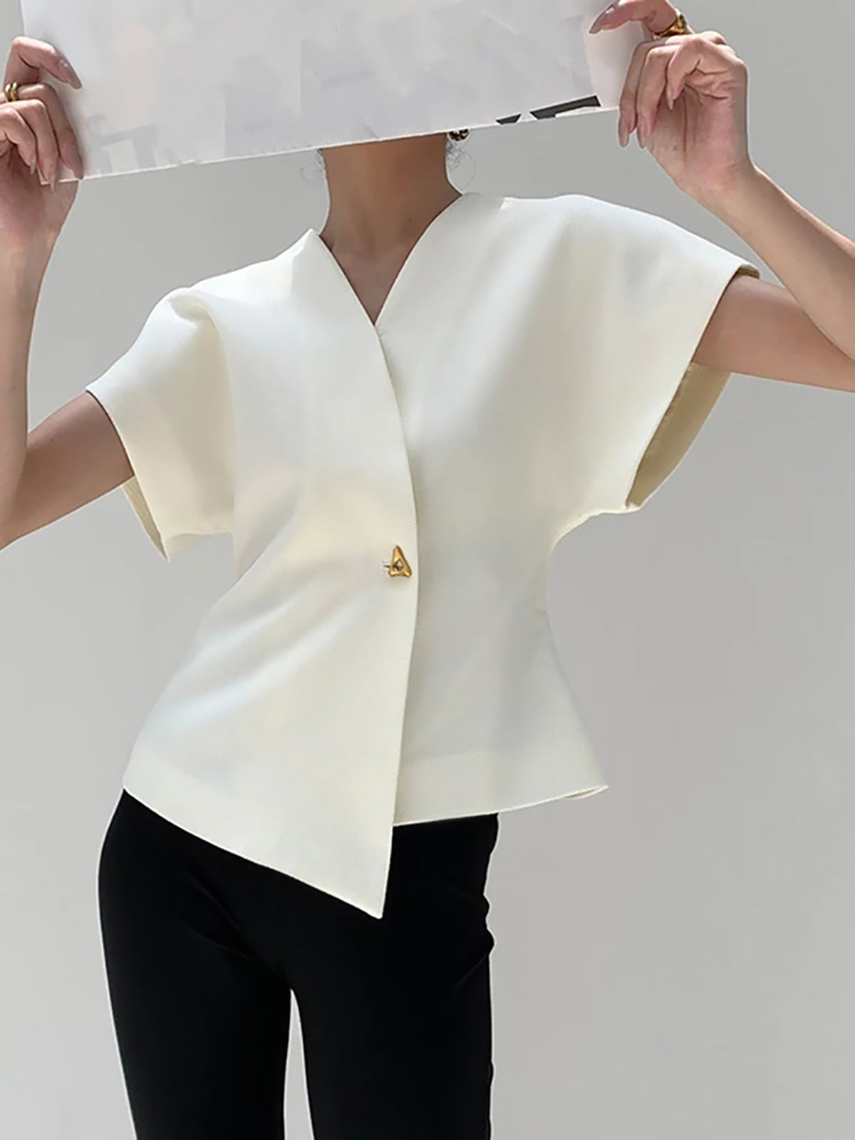 Trendige V-Ausschnitt Bluse mit Knöpfen