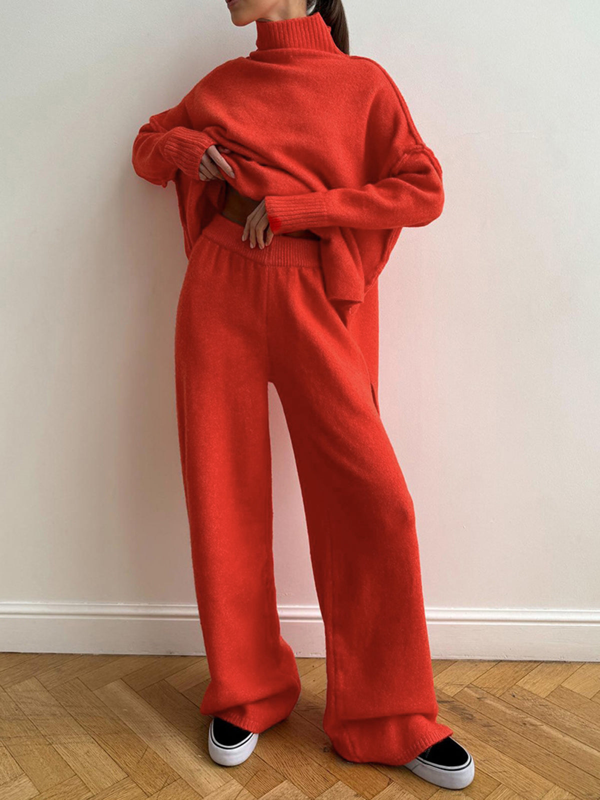 Einfarbiges Rollkragen-Strickhosen-Set
