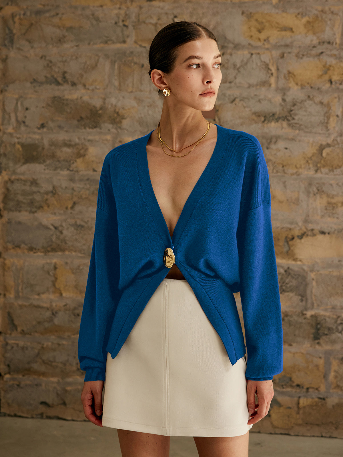 Goldener Knopf Einfacher Cardigan