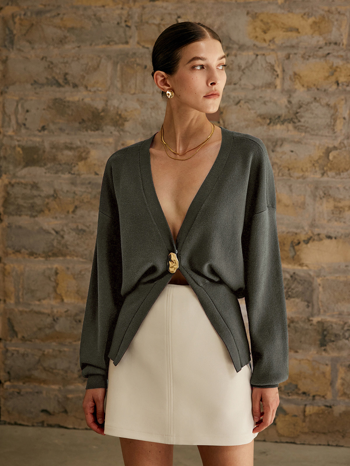Goldener Knopf Einfacher Cardigan