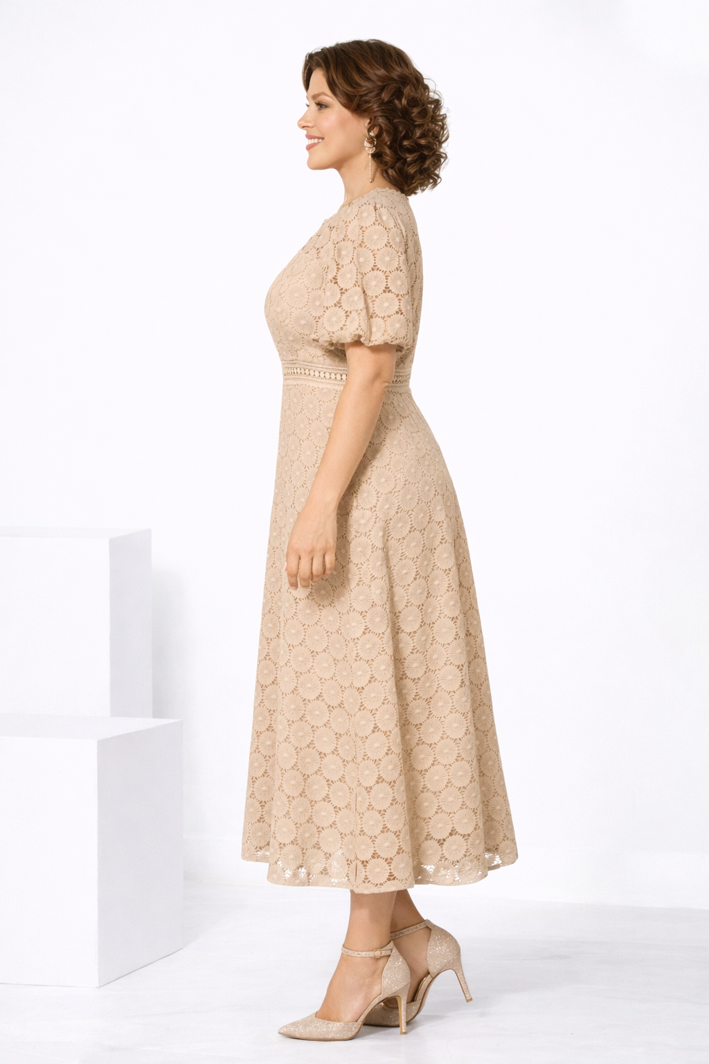 Bellmira – Feminines Cocktailkleid aus Spitze