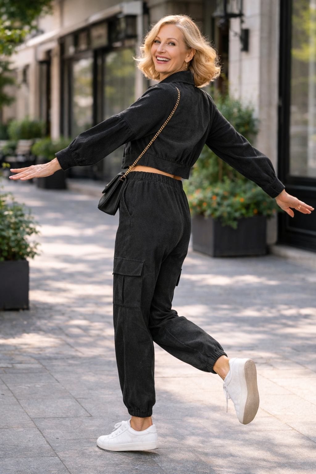 Lässiges & stilvolles Kord-Zweiteiler Set mit Kordjacke & Cargohose