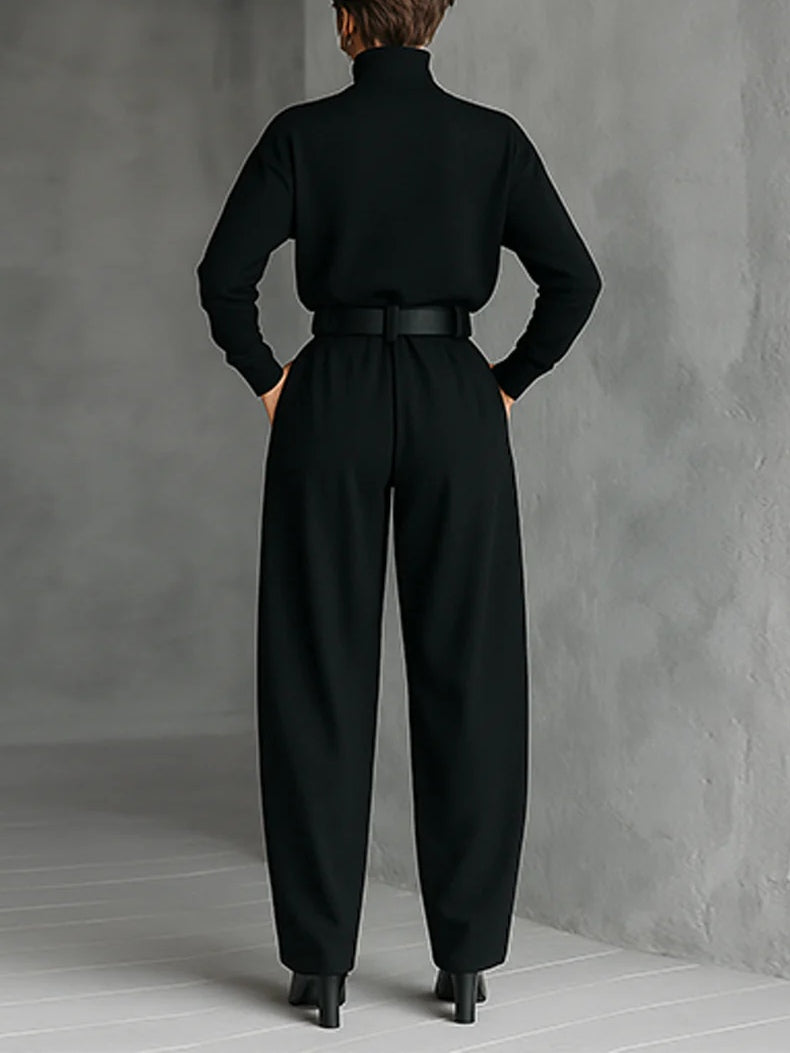 Vollschwarzes Turtleneck Langarm-T-Shirt und gerade geschnittene Hose Zwei-Teile-Set (inklusive Gürtel)