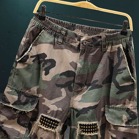 Studded Camo Cargo Shorts – Strapazierfähig, viele Taschen & robustes Camouflage-Design