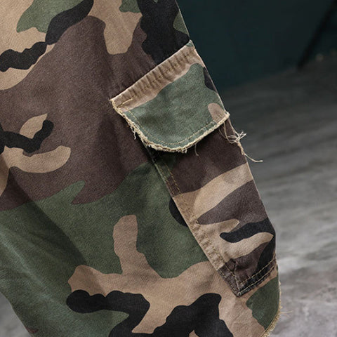 Studded Camo Cargo Shorts – Strapazierfähig, viele Taschen & robustes Camouflage-Design