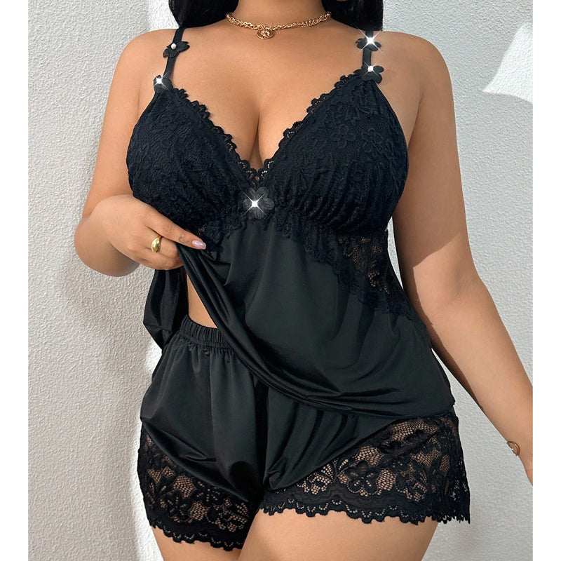 Pyjama-Set aus Top und Shorts mit Spitzenbesatz – Weicher, satinartiger Stoff, verstellbare Träger und V-Ausschnitt