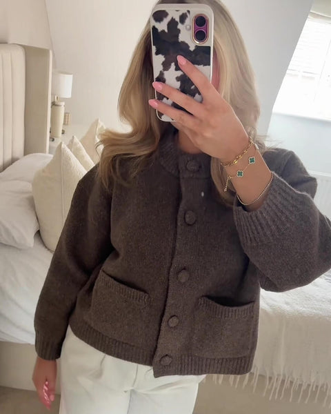 Vanessa Grob gestrickte Strickjacke